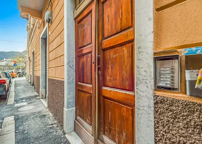Nelli Rooms Via Biassa La Spezia